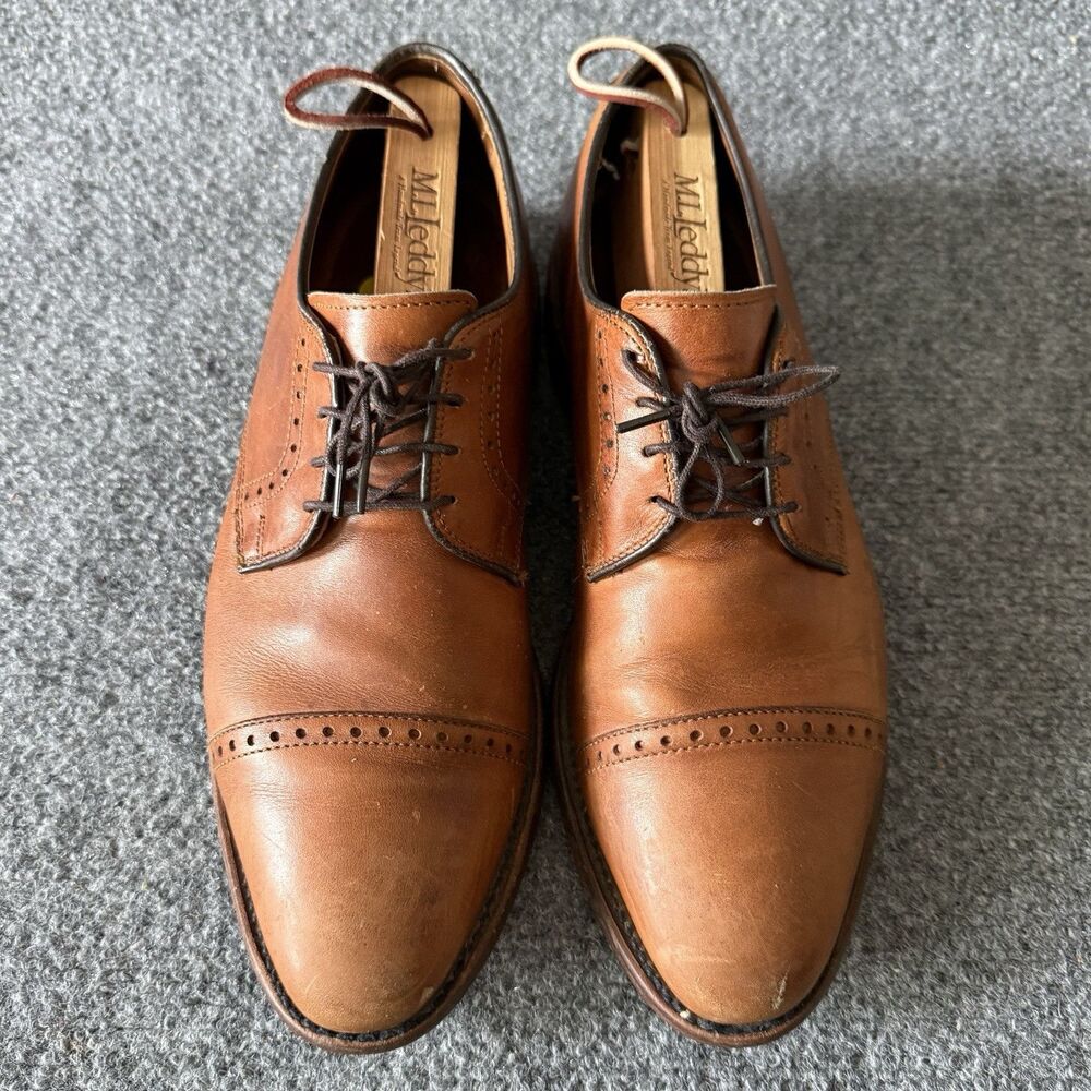 Allen Edmonds Clifton Cap Toe Oxfords Size 8 D in Walnut Brown Leather